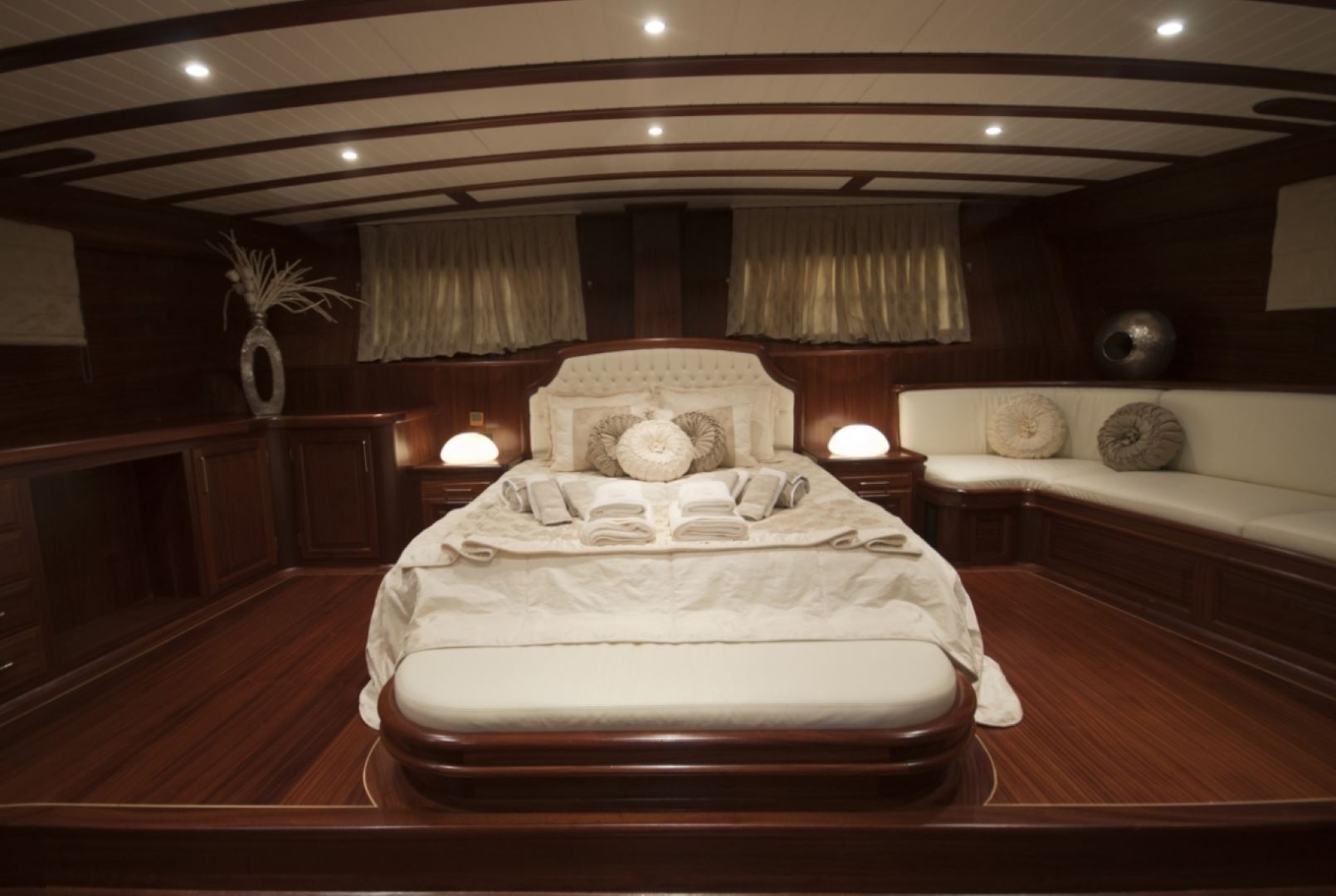 Arif Kaptan A Gulet Luxury Bodrum Yacht Charter 6 Cabins Air Condition