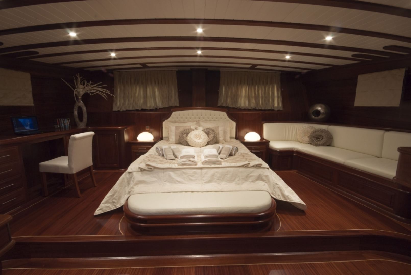 Arif Kaptan A Gulet Luxury Bodrum Yacht Charter 6 Cabins Air Condition
