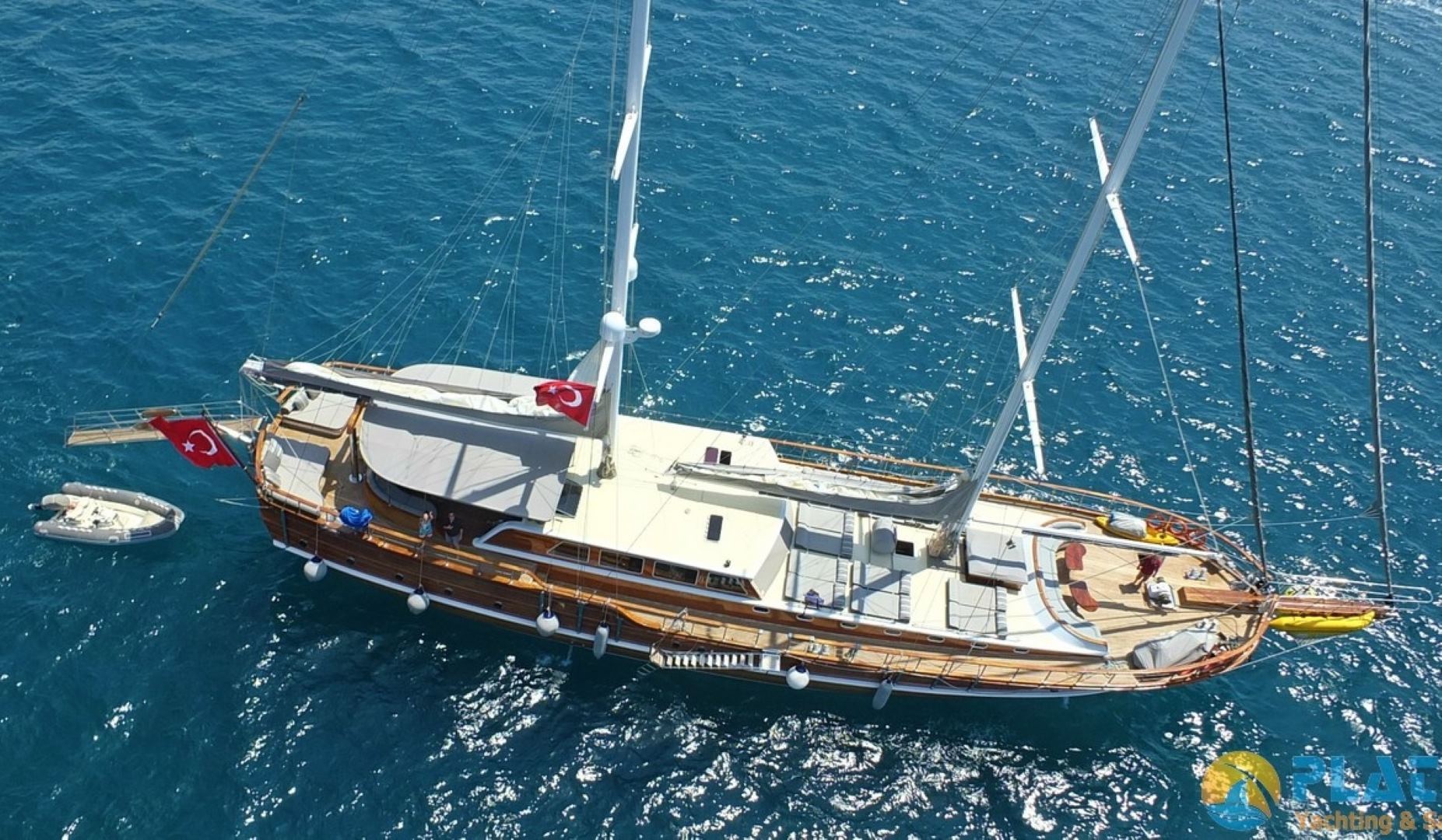 Yacht Kaptan Mehmet Bugra 8 Cabins 34 Meters Yacht Charter Turkey