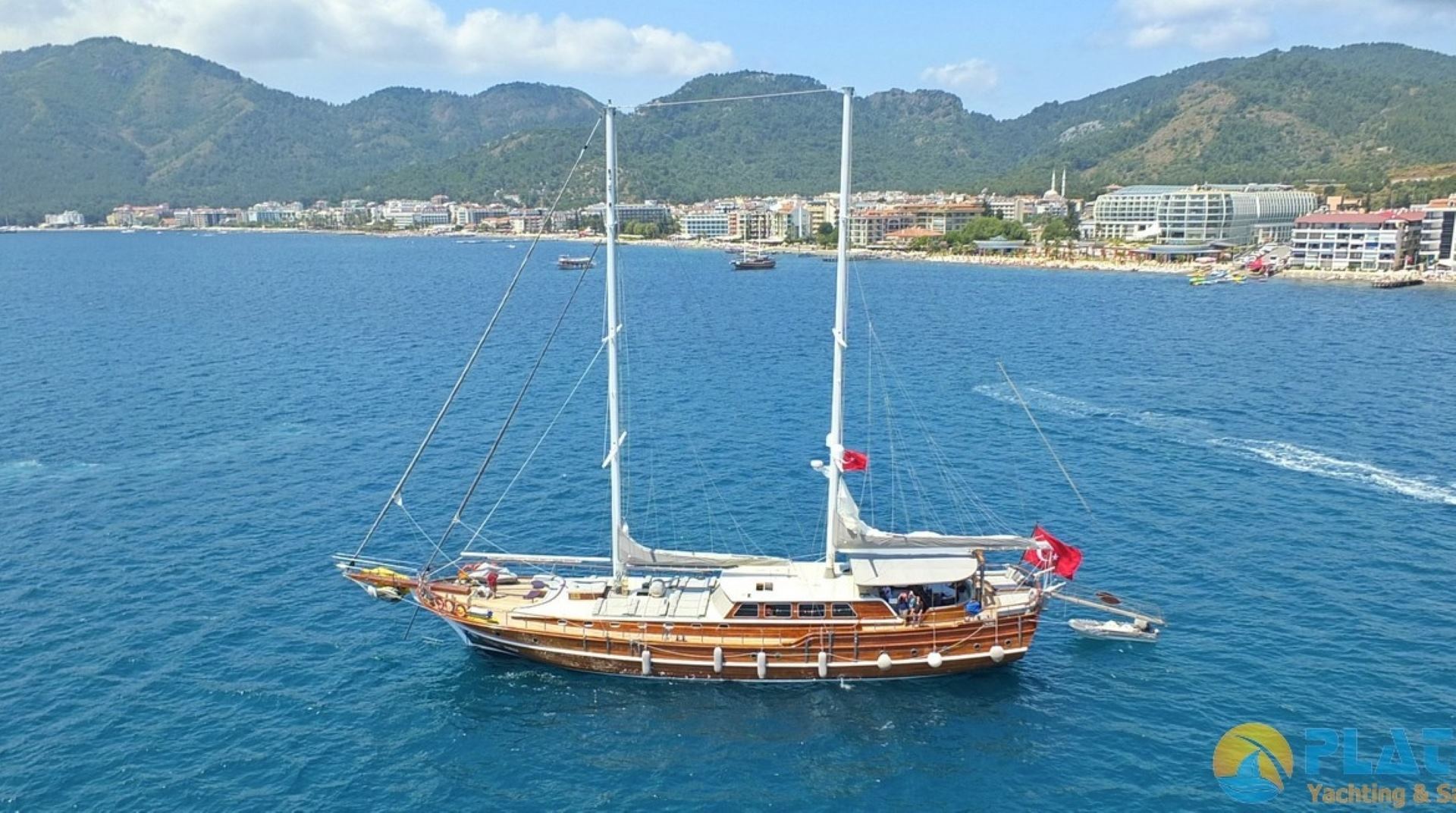 Yacht Kaptan Mehmet Bugra 8 Cabins 34 Meters Yacht Charter Turkey