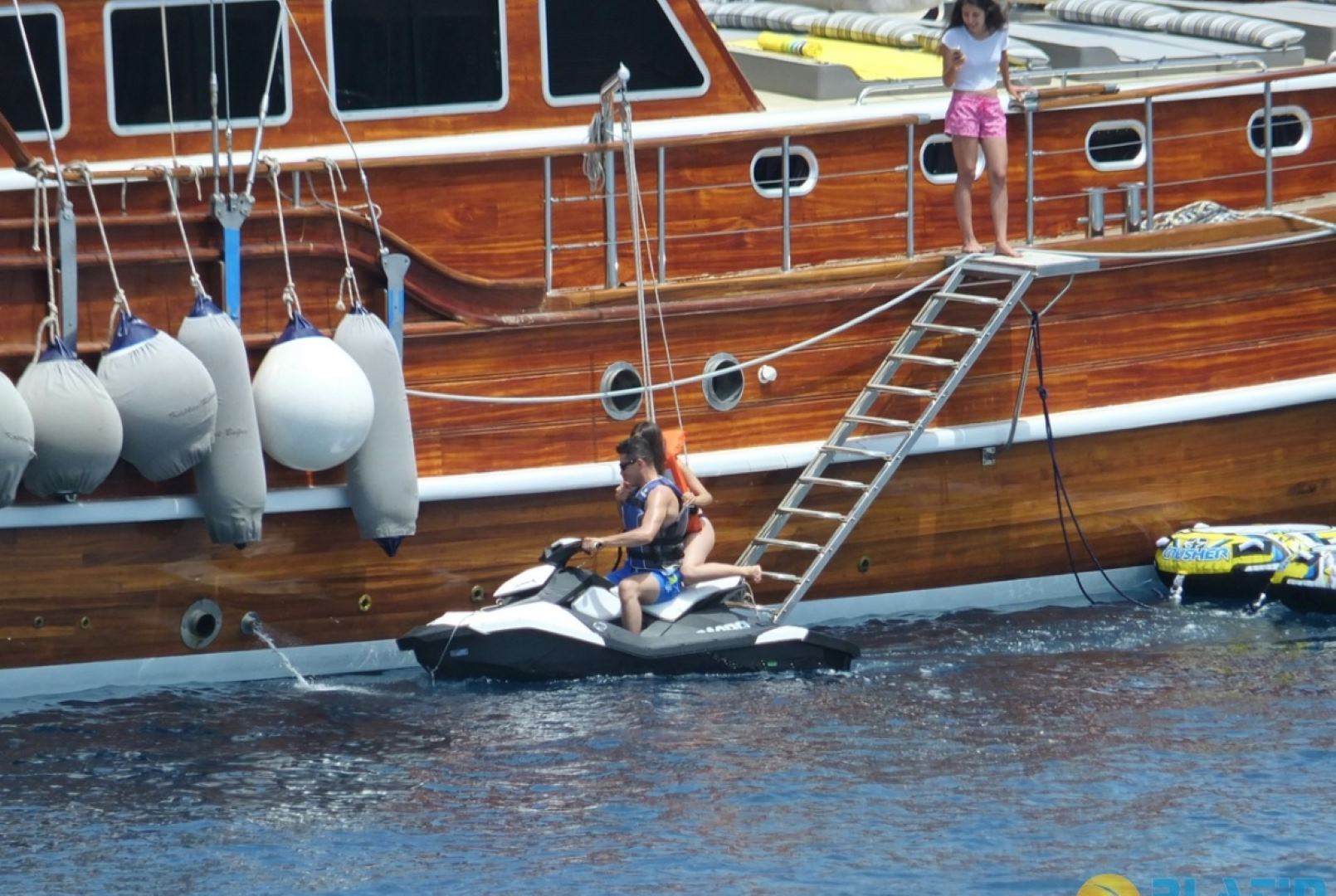Yacht Kaptan Mehmet Bugra 8 Cabins 34 Meters Yacht Charter Turkey