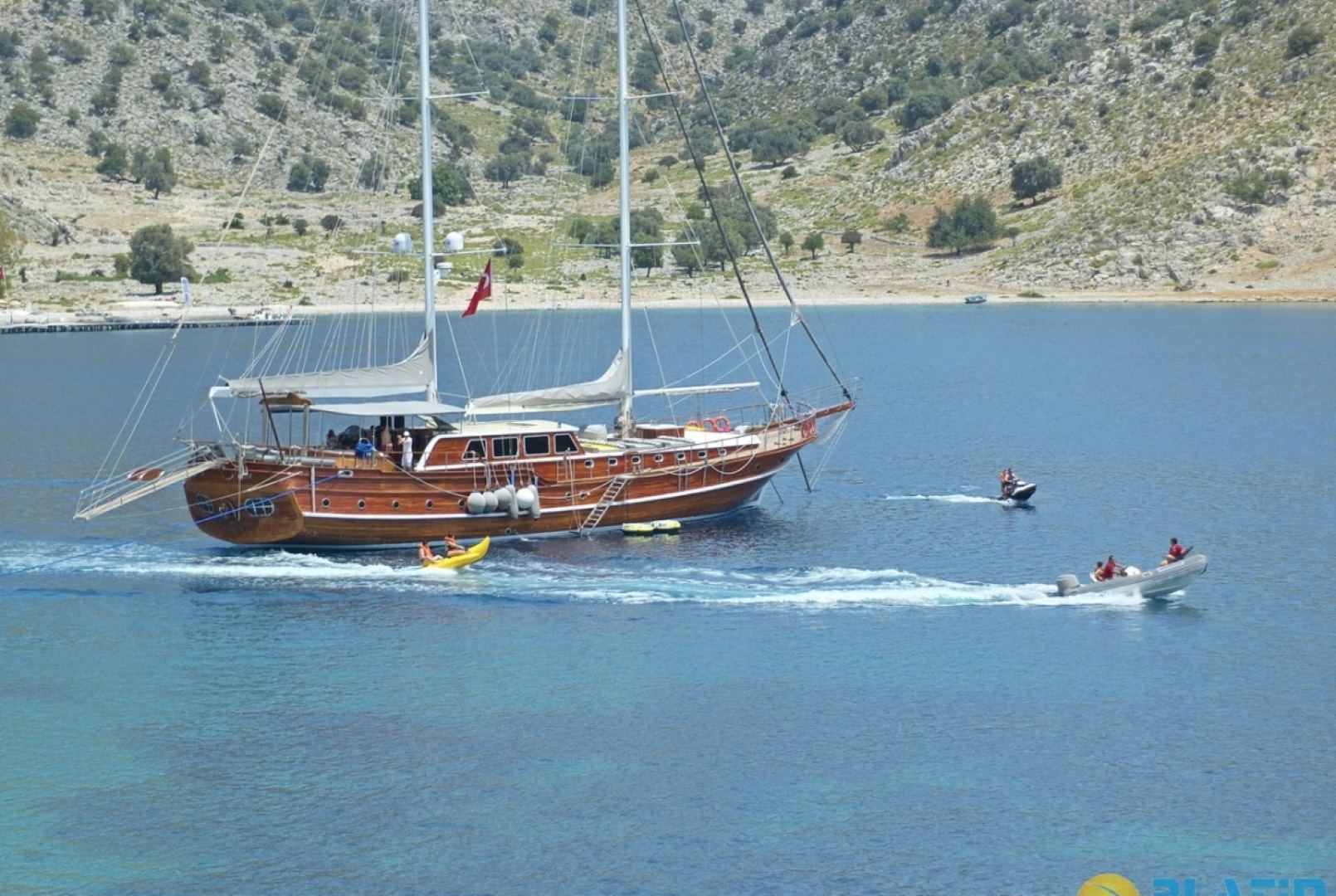 Yacht Kaptan Mehmet Bugra 8 Cabins 34 Meters Yacht Charter Turkey