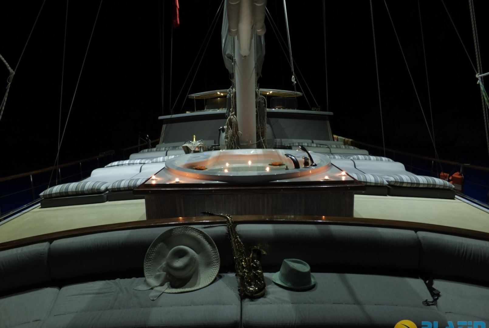 Yacht Kaptan Mehmet Bugra 8 Cabins 34 Meters Yacht Charter Turkey