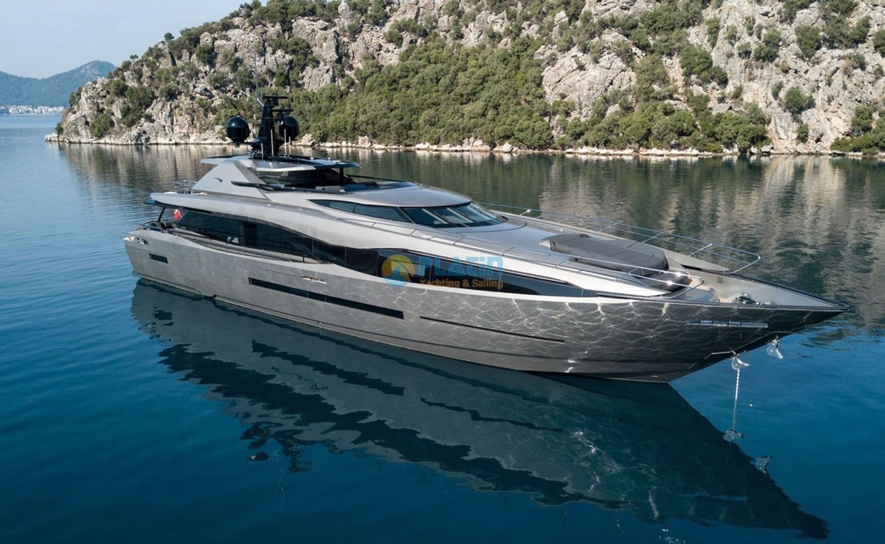 Motoryacht Charter Rent Motor Yacht