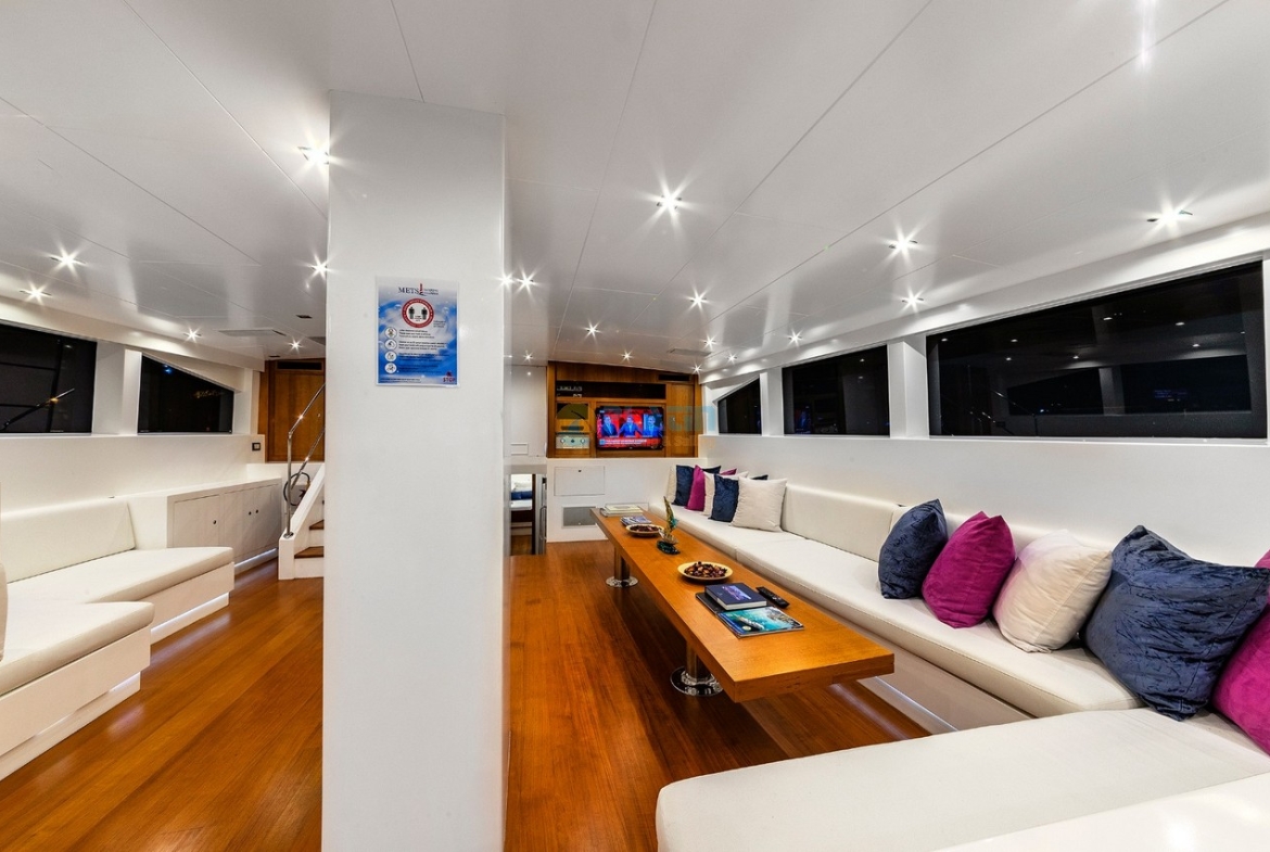 Ubi Bene Gulet Yacht Charter