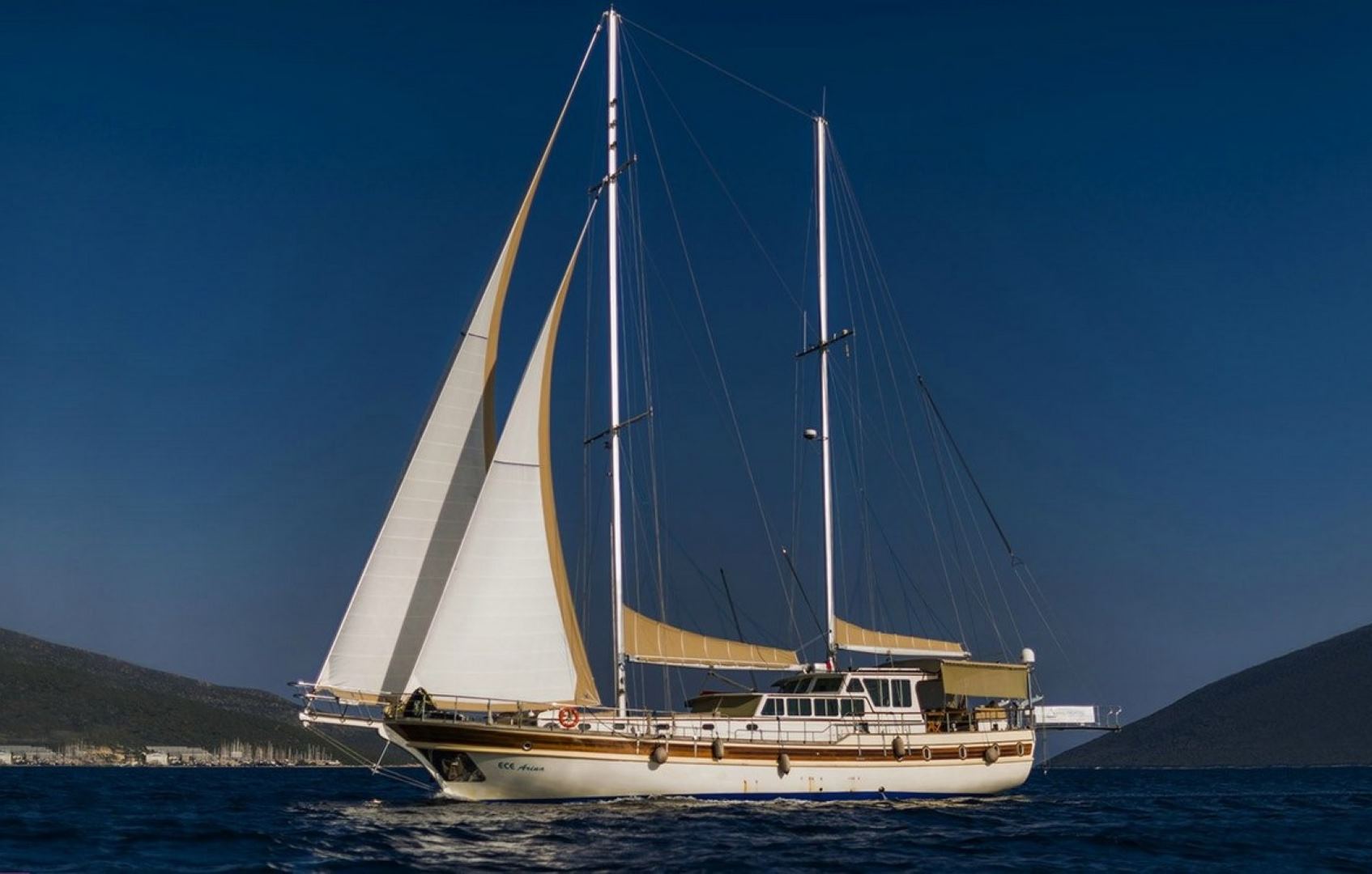 ece arina gulet caicco