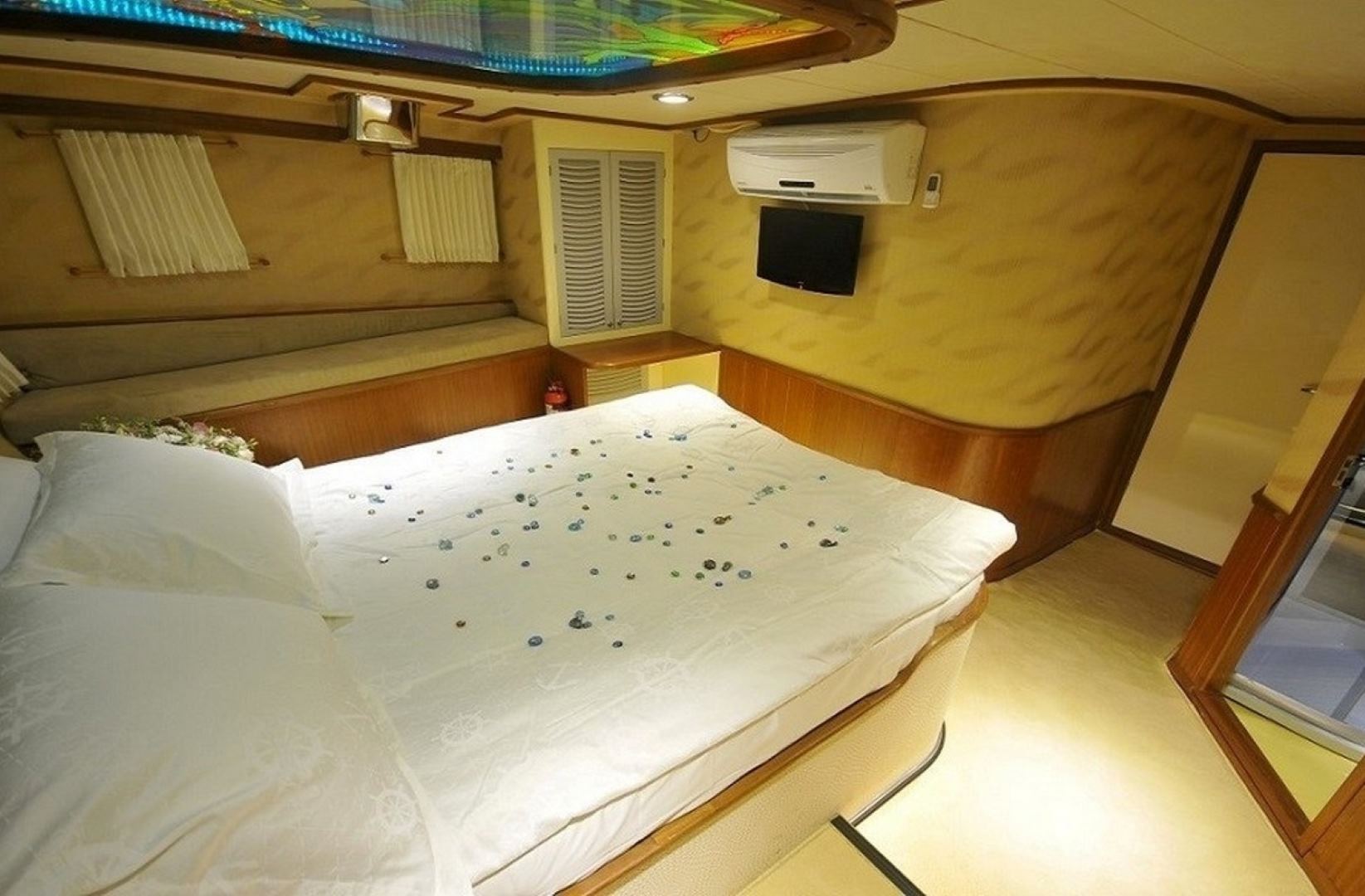 ece arina gulet caicco