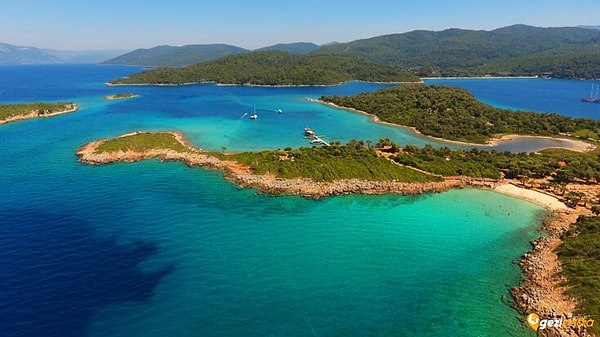 Рестораны, доступные по воде в заливе Гёкова