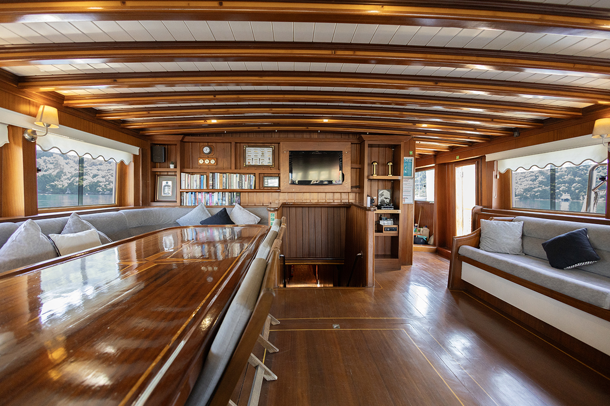 Разница между стандартной и роскошной арендой гулета в Турции