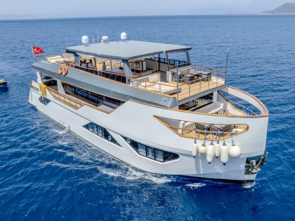 Роскошь и Семейное Тепло на Голубом Круизе Nayk 3 Бодрум D Maris