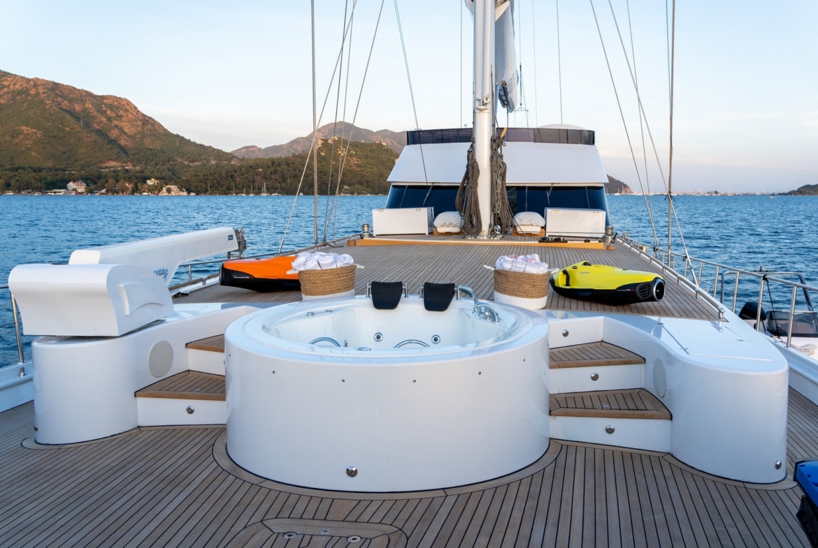 Аренда гулеты Good Life | Ультра люкс яхтенный чартер