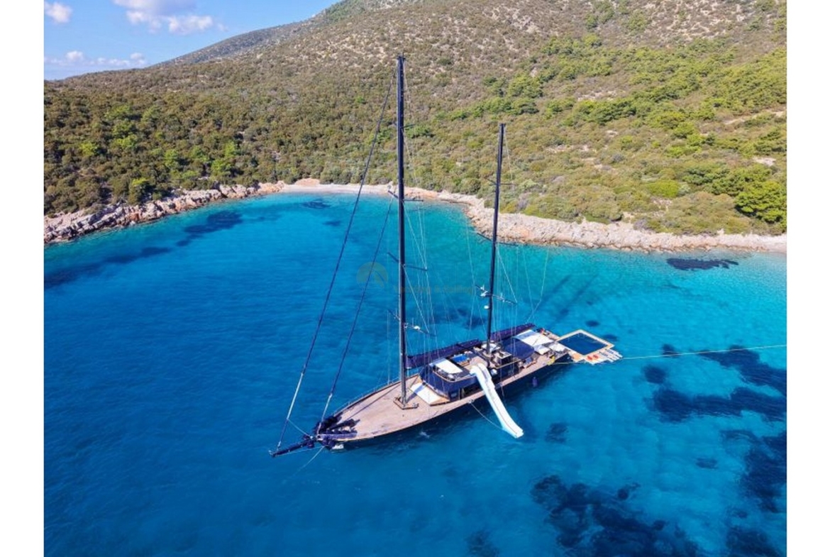 Аренда ультралюксовой парусной яхты Oguz Khan