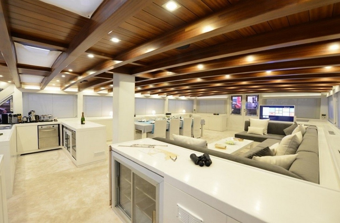 Аренда гулета White Soul из Мармариса на неделю. Частный синий круиз, водные развлечения и уникальный морской отдых ждут вас.