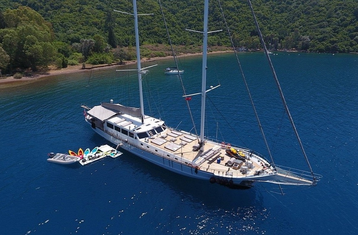 Аренда гулета White Soul из Мармариса на неделю. Частный синий круиз, водные развлечения и уникальный морской отдых ждут вас.