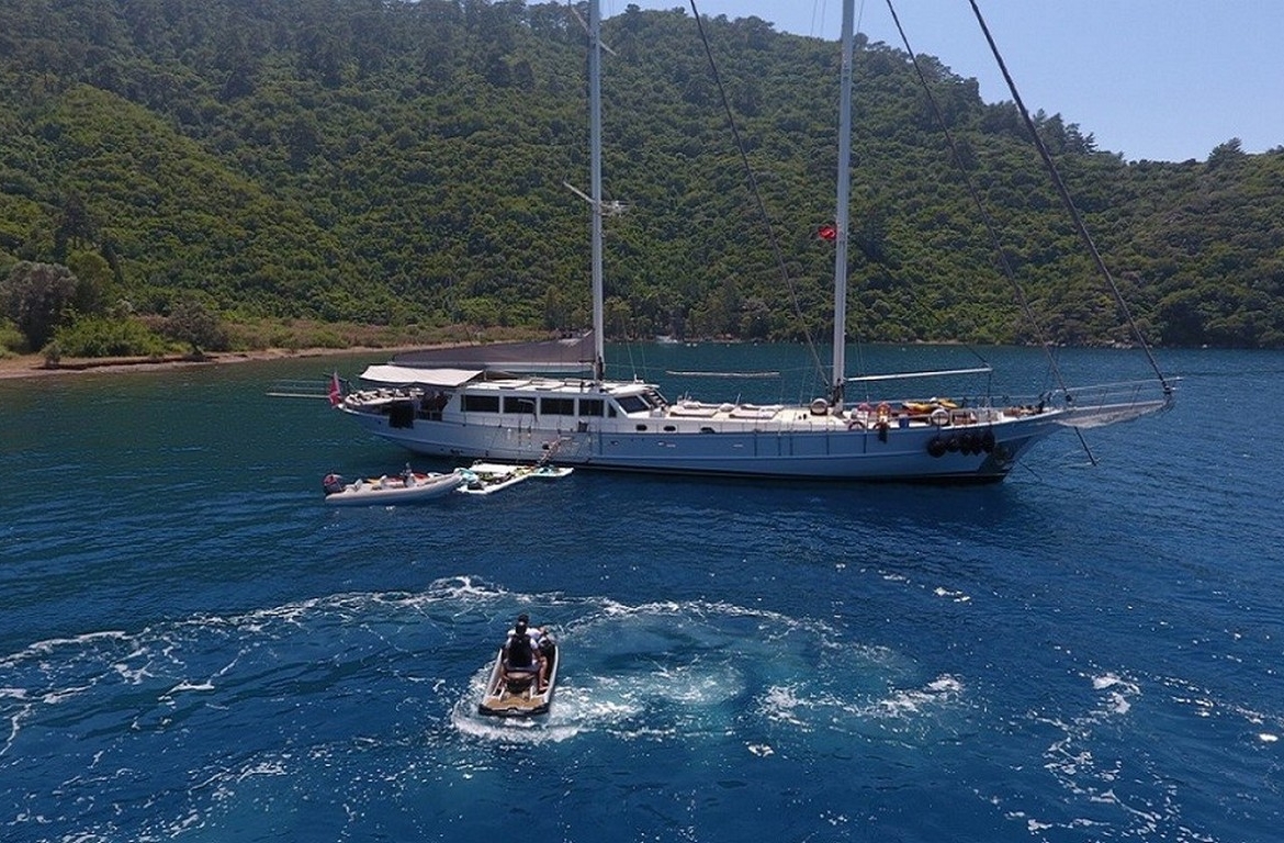 Аренда гулета White Soul из Мармариса на неделю. Частный синий круиз, водные развлечения и уникальный морской отдых ждут вас.